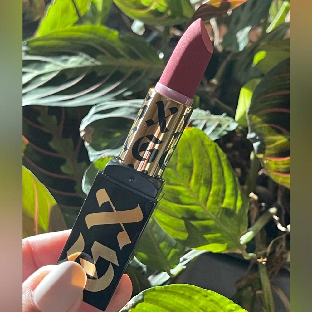 GXVE BEAUTY By Gwen Stefani Matte Lipstick In Original Recipe (Red) - Picture 9 of 15